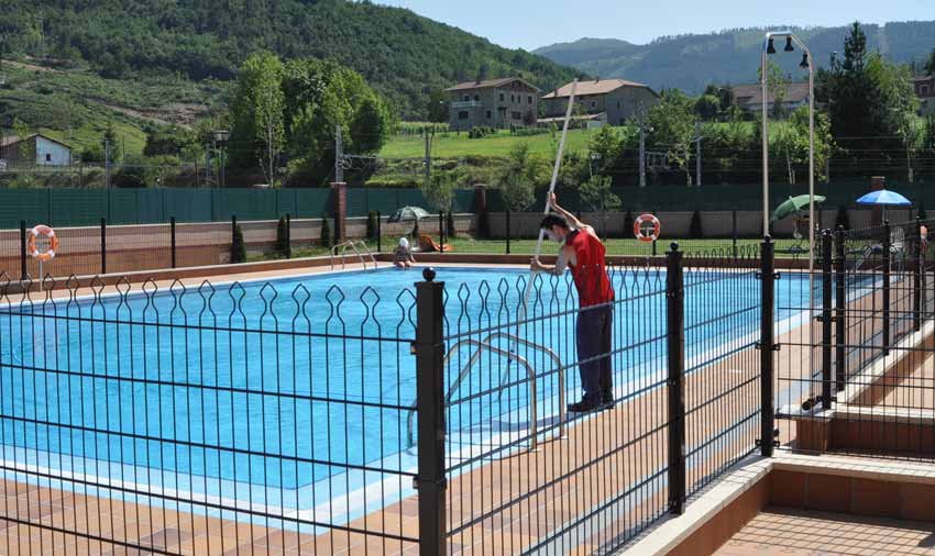 Equipamientos Deportivos Y Educativos Germ n Echebarria S A 